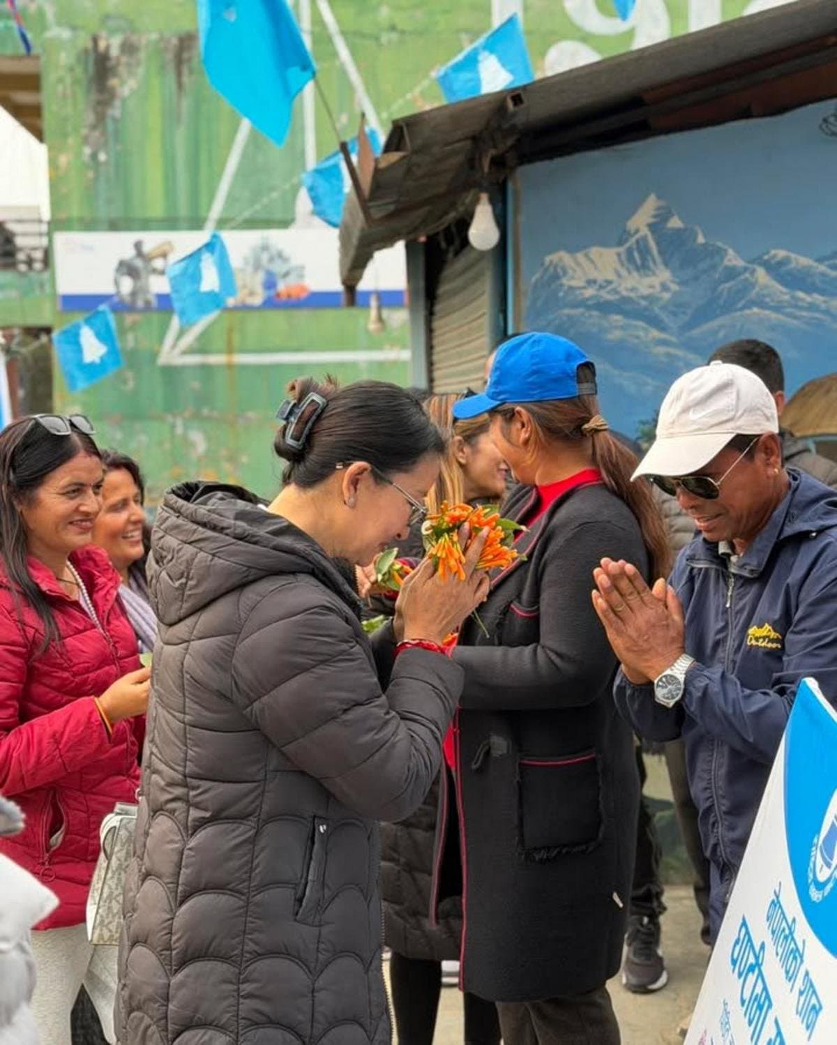 कास्की ३ मा रास्वपा उम्मेदवार बिना गुरुङको चुनावी अभियान तीव्र: सम्पर्क कार्यालयहरूको उद्घाटन र घरदैलो